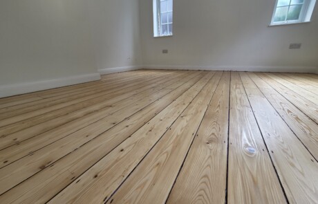 pine-floorboard-floor-sanding--floor-restoration-dulwich